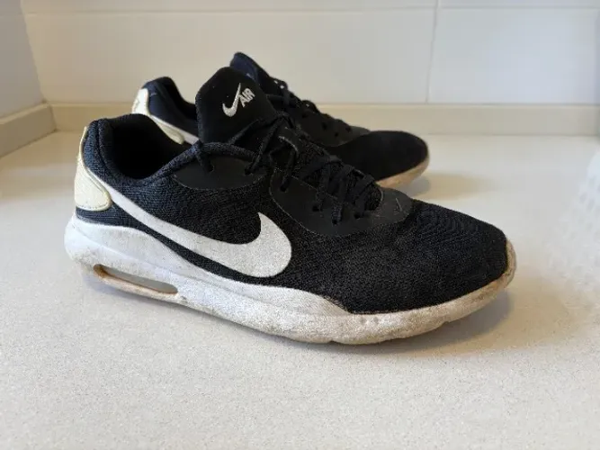 Tênis Esportivo Nike Okketo - Tam. 44 (12 Us