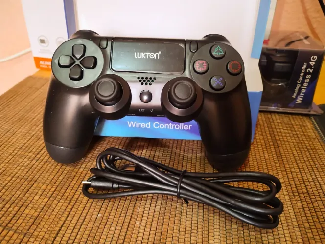 Controle para Pc PS4 (funciona apenas no Fio) 