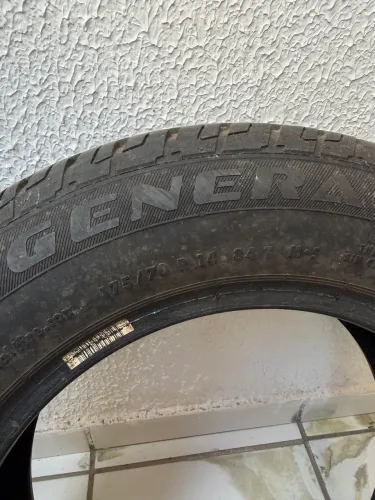 Pneu