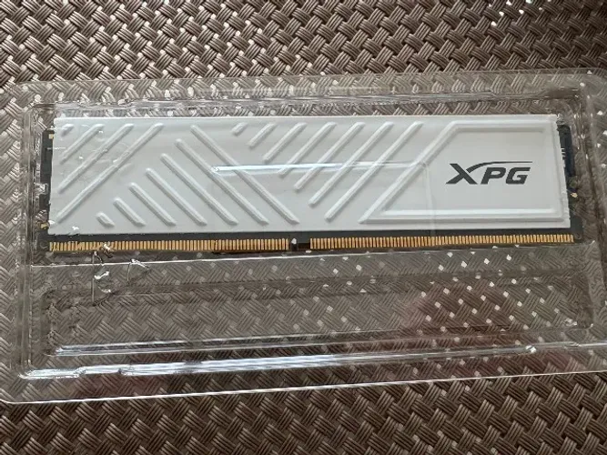 Memória RAM 16GB DDR4 3200MHZ CL16 XPG Gammix D35 + NF