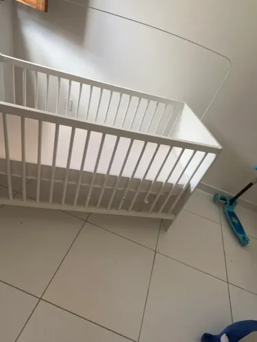 Berço semi novo