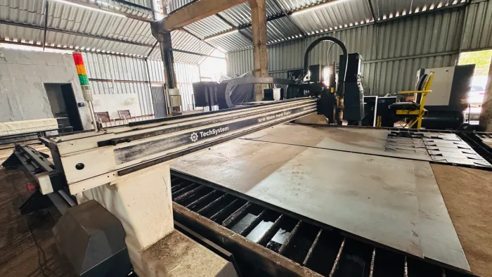 Máquina Plasma Oxipira de corte chapas