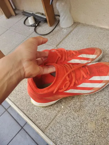 Chuteira society Adidas