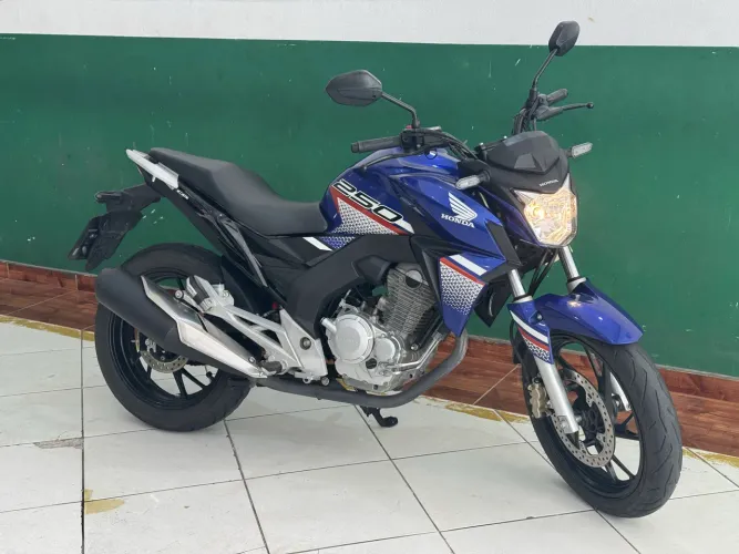 HONDA CB TWISTER 250 ZERADA 2022