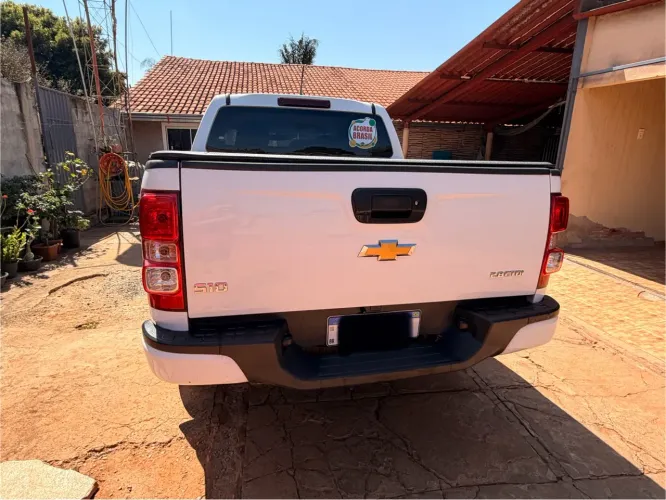 Chevrolet S10 Pick-up LS 2.8 TDI 4X4 CD Dies. Mec. 2021