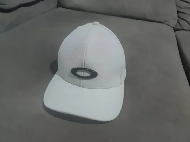 Boné da oakley 
