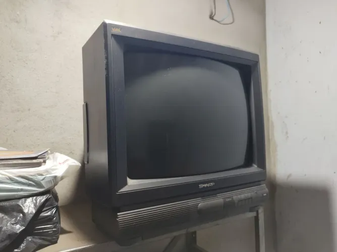 Antiguidades TV TUBO SHARP