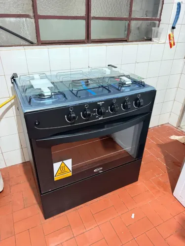 Fogão com Acendimento Automático 05 Bocas Novo (Mega Promoção)