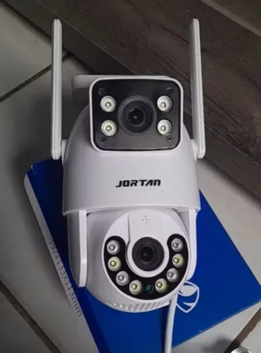 Vendo câmera duas telas a prova d'água