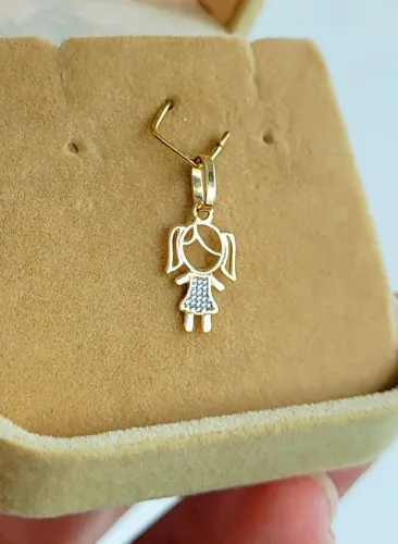 Pingente Menina vazado Ouro 18k