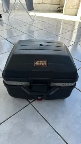 Bau Givi 27litros