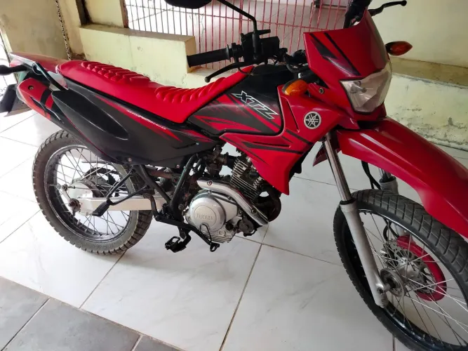 XTZ 125cc partida elétrica e no controle