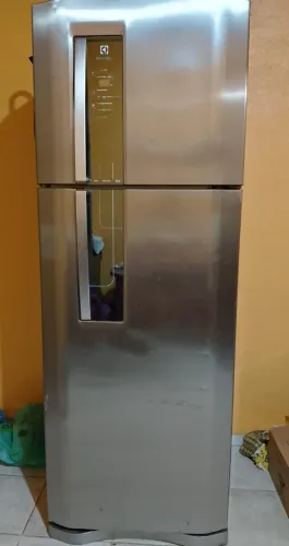 Geladeira usada(não congela ou seja não cria gela,só conserva)