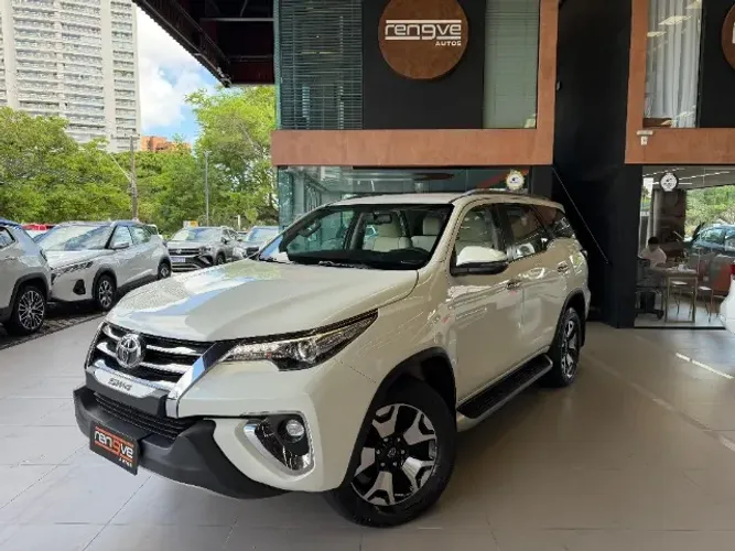 Toyota Hilux SW4 SRX Diamo. 4X4 2.8 TB DIE AUT 2019