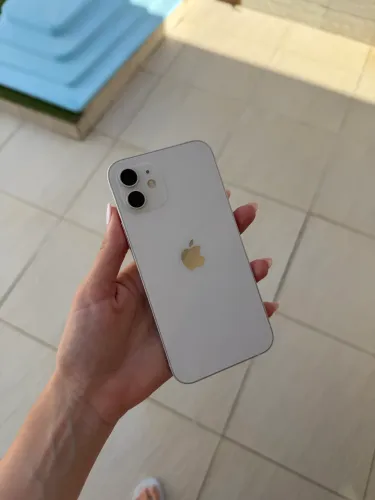 iPhone 12 - 64GB