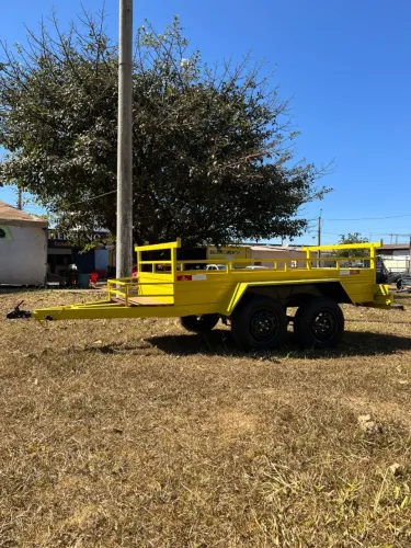Carreta 2.50 x 1.20 c/ Cestinha TRUCADO e Novo