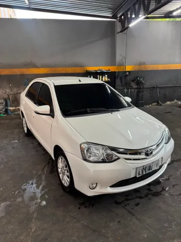 Toyota Etios XLS Sedan 1.5 Flex 16V 4P Mec. 2016