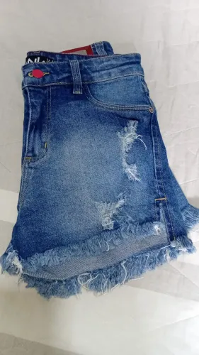 Short Jeans Destroyed UNK - O Clássico com Atitude! ?