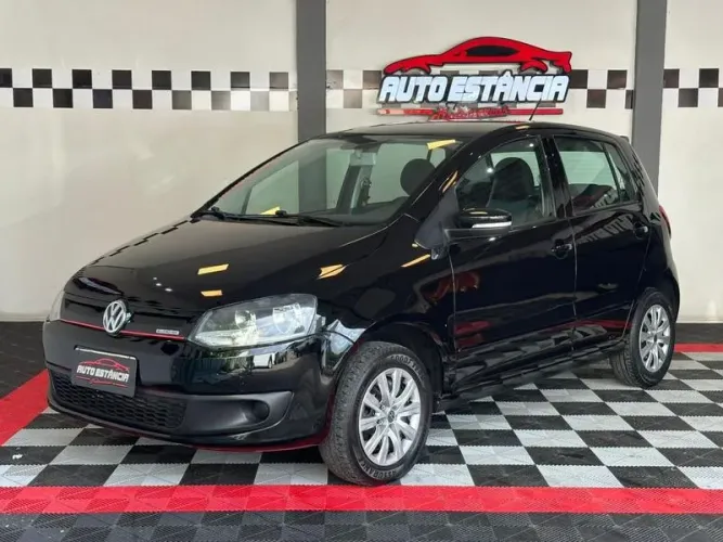 Volkswagen Fox Bluemotion 1.6 MI Total Flex 5P. 2013