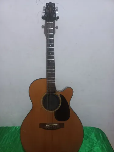 Violão Takamine ano 2006