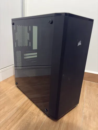 Gabinete Corsair 175R