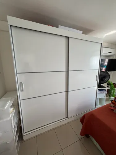 Guarda-roupa duas portas