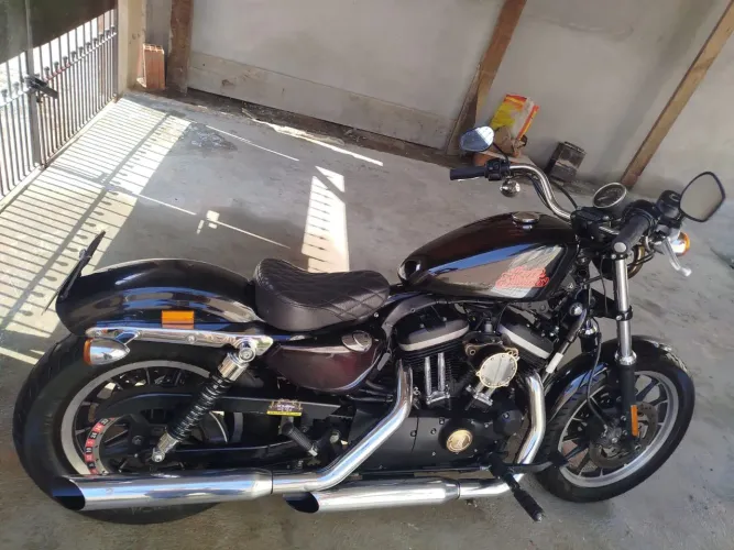 Vende Harley XR 883 R$ 32.000,00