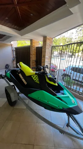 Jetski seadoo spark trixx 2021
