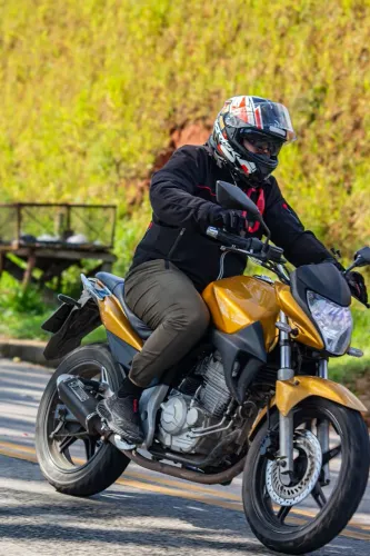 Honda cb 300r 2010 dourada