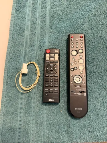 Controles e antena originais Sony e Denon Receiver