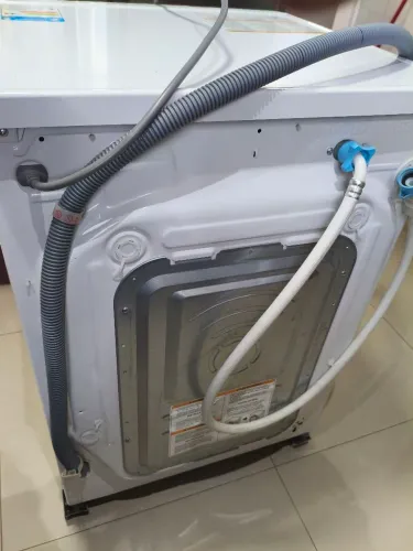 Máquina lava e seca LG 12 kg / secagem 7 kg ,maquima nova 1 ano de uso ,