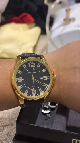 Relógio mondaine dourado