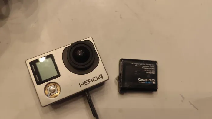 HERO4 GoPro (com defeito)  para retirada de peças 