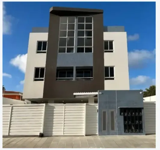 Vendo Cobertura com Hidromassagem no Bairro dos Estados