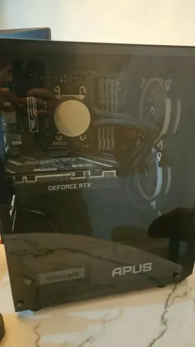 ? PC Gamer / Estação de Trabalho Ryzen 5 5600 + RTX 3050 + 32GB RAM + Monitor Curvo 31,5"