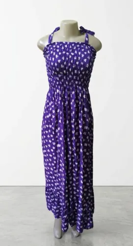 Vestido feminino roxo estampa trevo