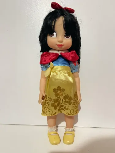 Boneca branca de Neve Animators