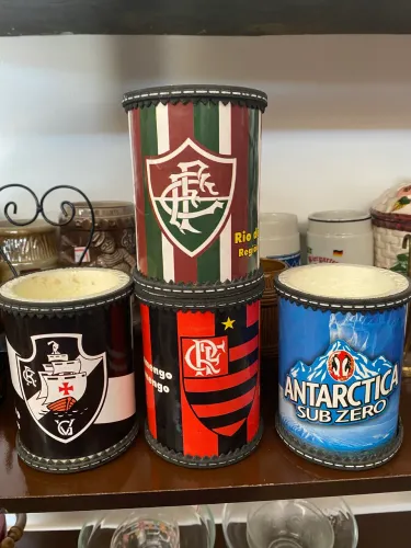 Porta latinha de cerveja térmico isopor