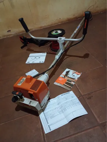 Máquina de roçar da still 2300 potência 220