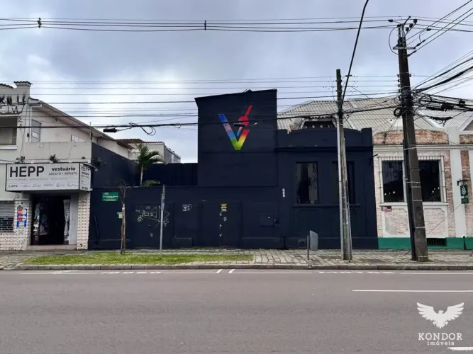 Loja no Mercês de 268,42 m² - 91940.002-KD