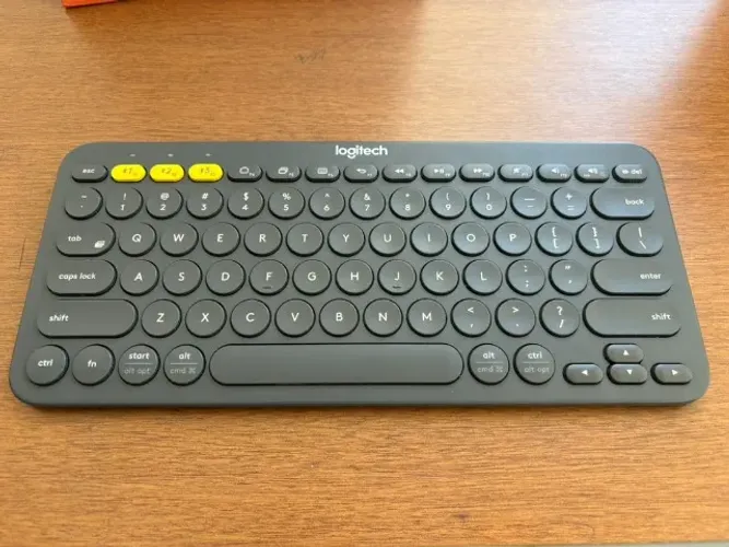 Teclado sem fio Logitech K380 - Ótimo estado, com pilhas