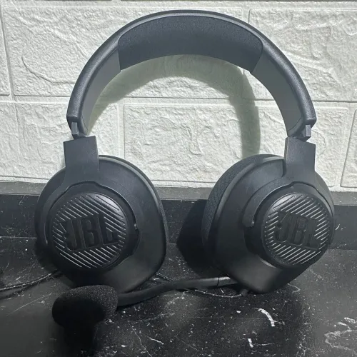 JBL - Quantum 100M2