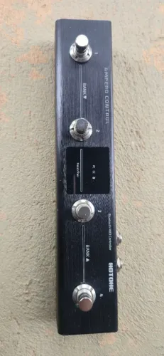 Controlador midi Ampero Control