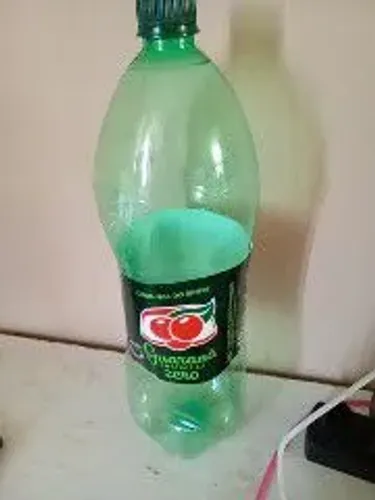 Vendo Garrafa Pet de 2l