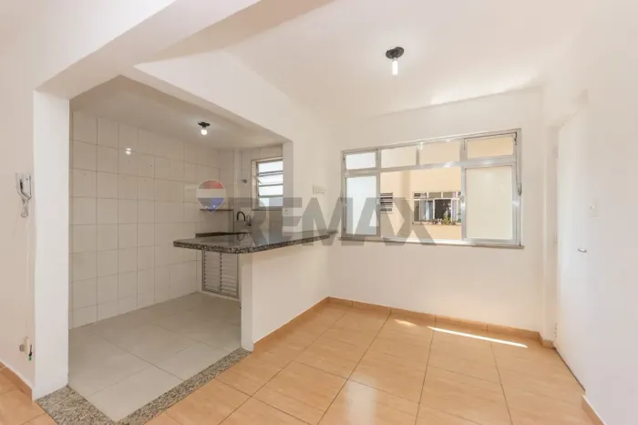 Apartamento Reformado na Bela Vista - 45m² Tranquilos