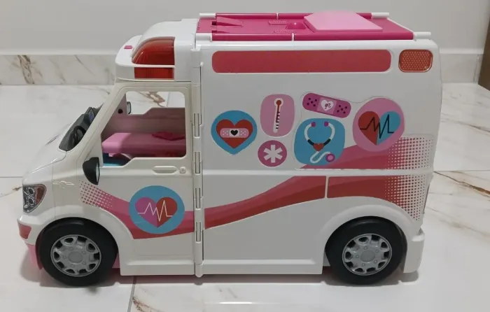 Ambulância da Barbie