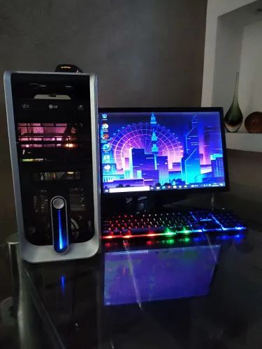 Pc AMD 3.8 GHz Fx4300 Quad Core, Memória 10 Gb, Monitor 19 Pol, HD 500 Gb, Muito Rápido.