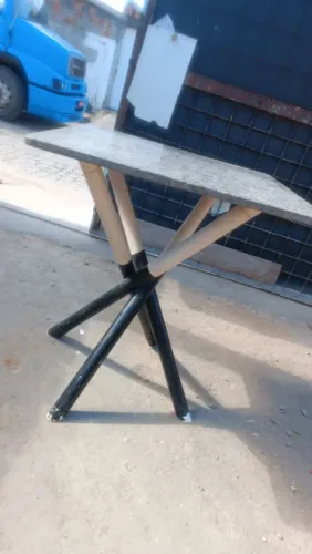 Mesa de mármore 