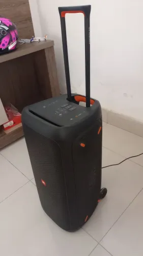 Vende-se: Caixa de som JBL partybox 310