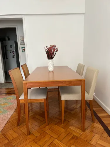 Mesa e cadeiras tok&stok